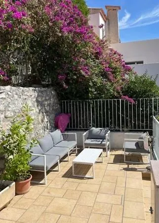 With Sea View & Spacious Terrace Apartment *