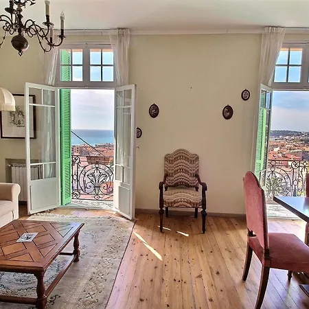 With Sea View & Spacious Terrace Апартаменты Ментона