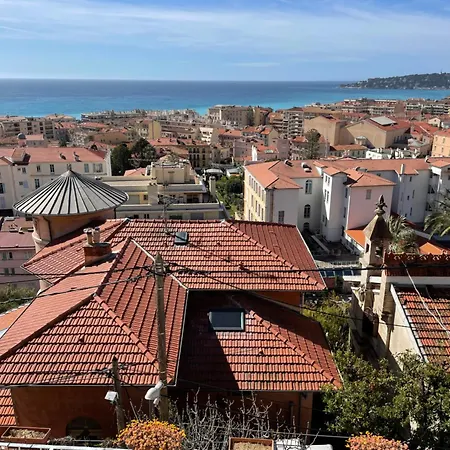 Appartement With Sea View & Spacious Terrace