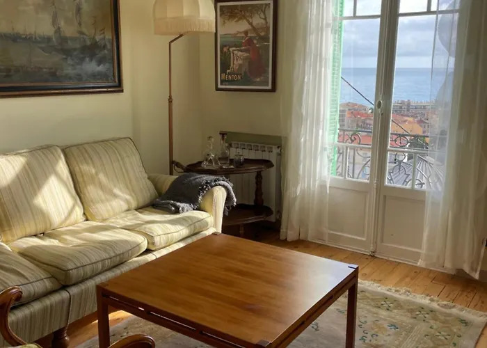 Appartement With Sea View & Spacious Terrace *