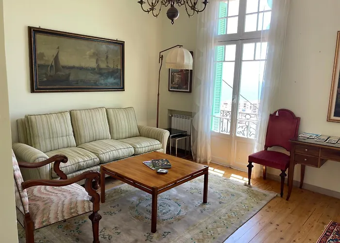 Appartement With Sea View & Spacious Terrace