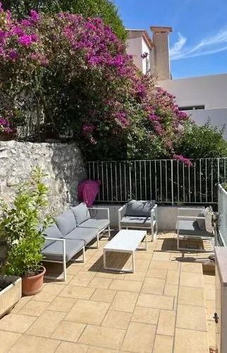 With Sea View & Spacious Terrace Appartement *